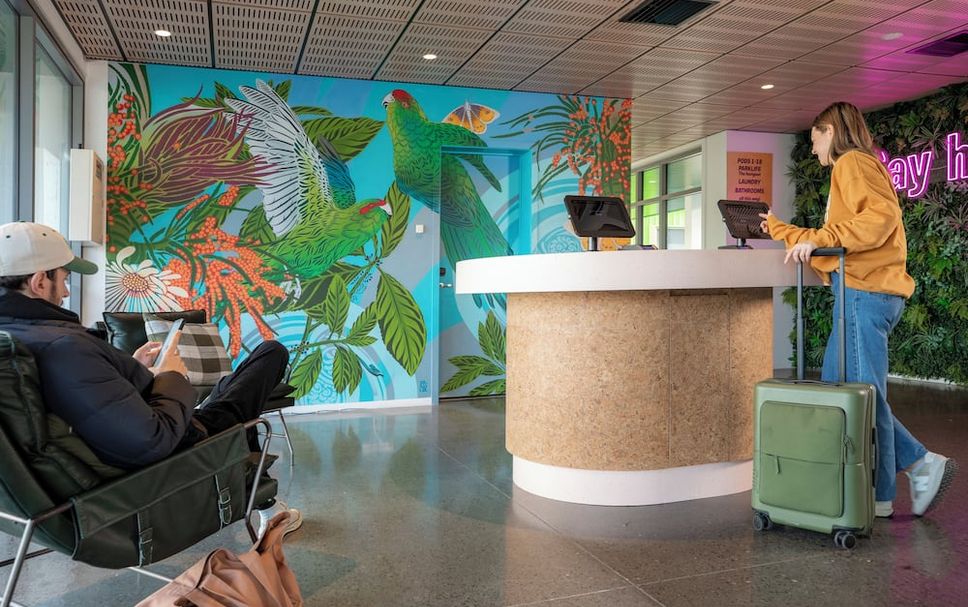 프론트 데스크 사진