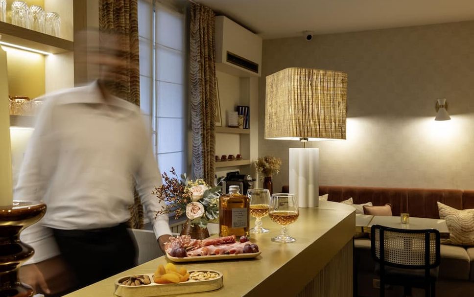 프론트 데스크 사진