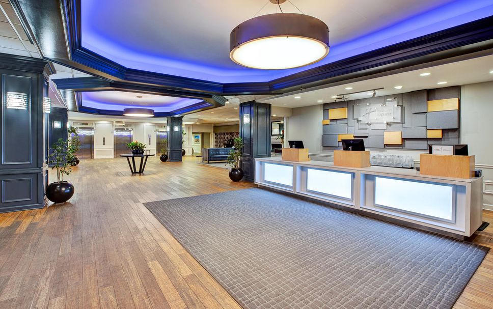 프론트 데스크 사진