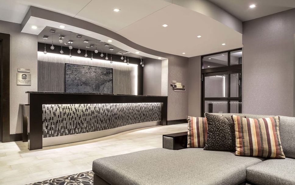 프론트 데스크 사진