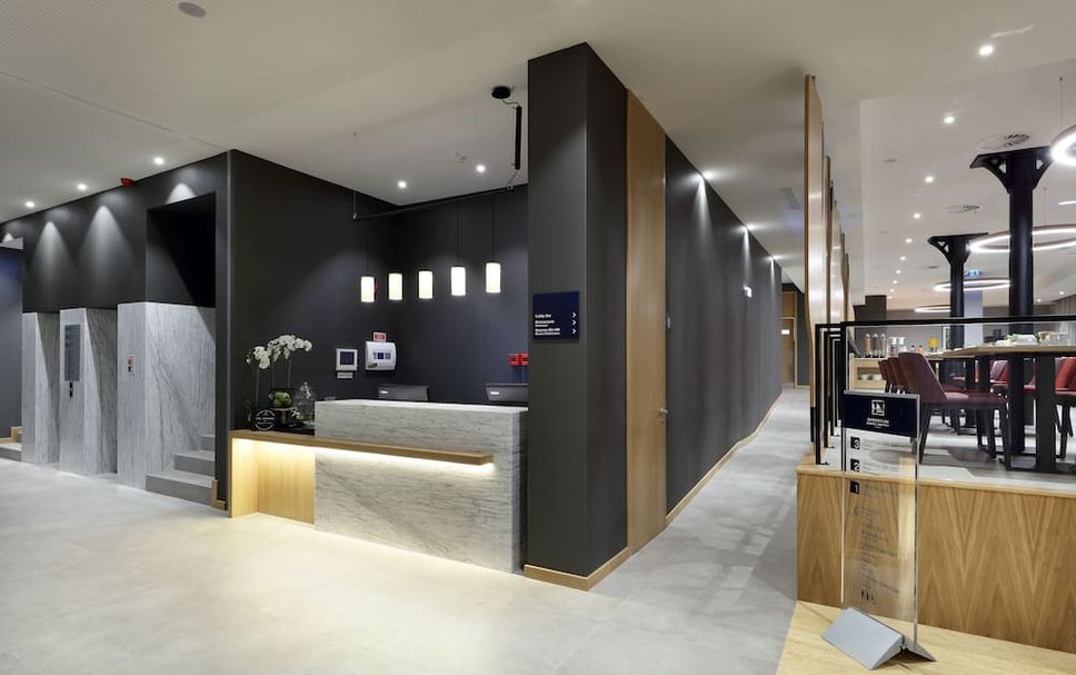 프론트 데스크 사진