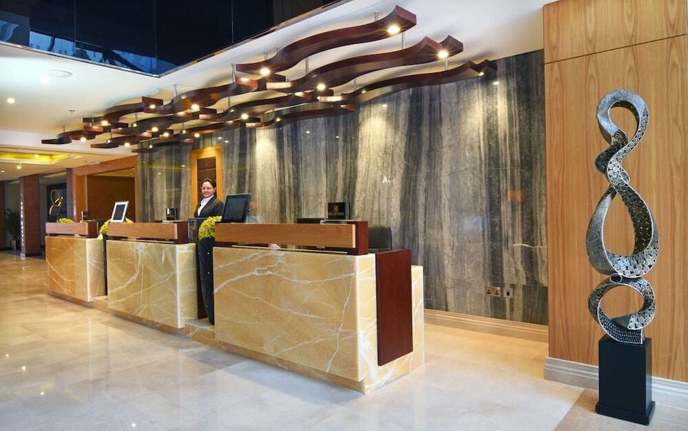 프론트 데스크 사진