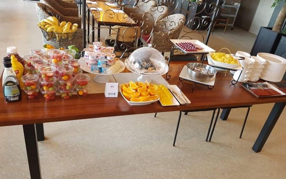 뷔페 사진