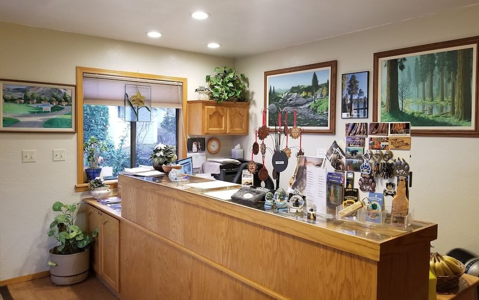 프론트 데스크 사진