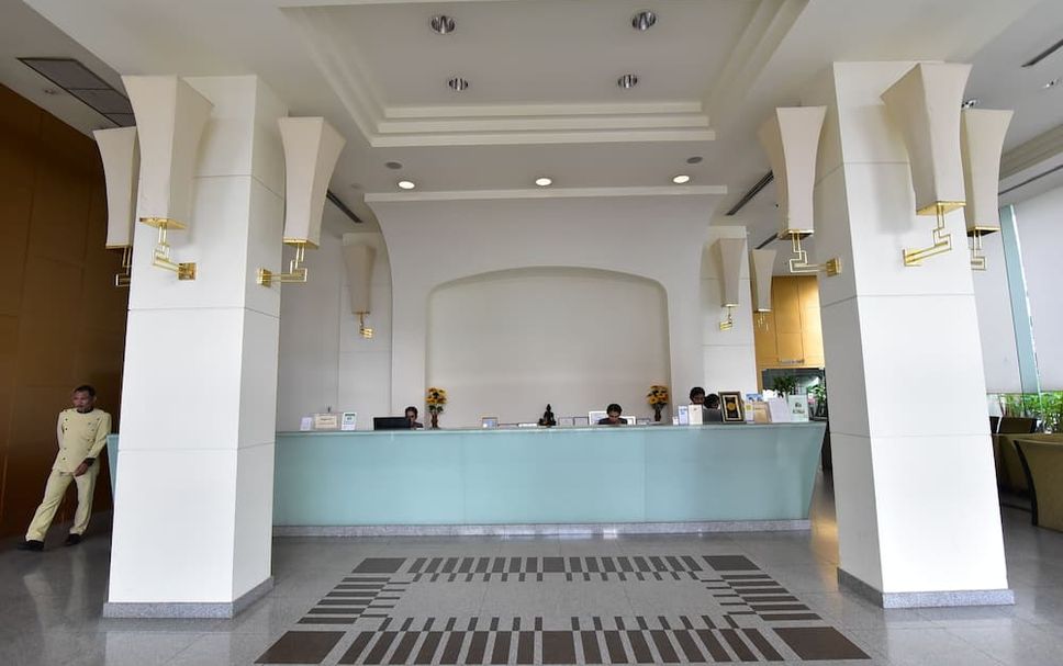 프론트 데스크 사진