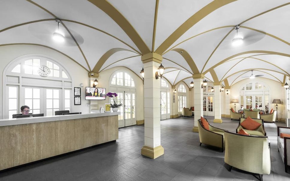 프론트 데스크 사진