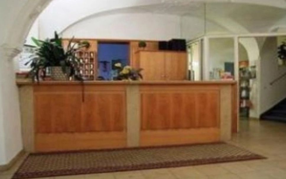 프론트 데스크 사진