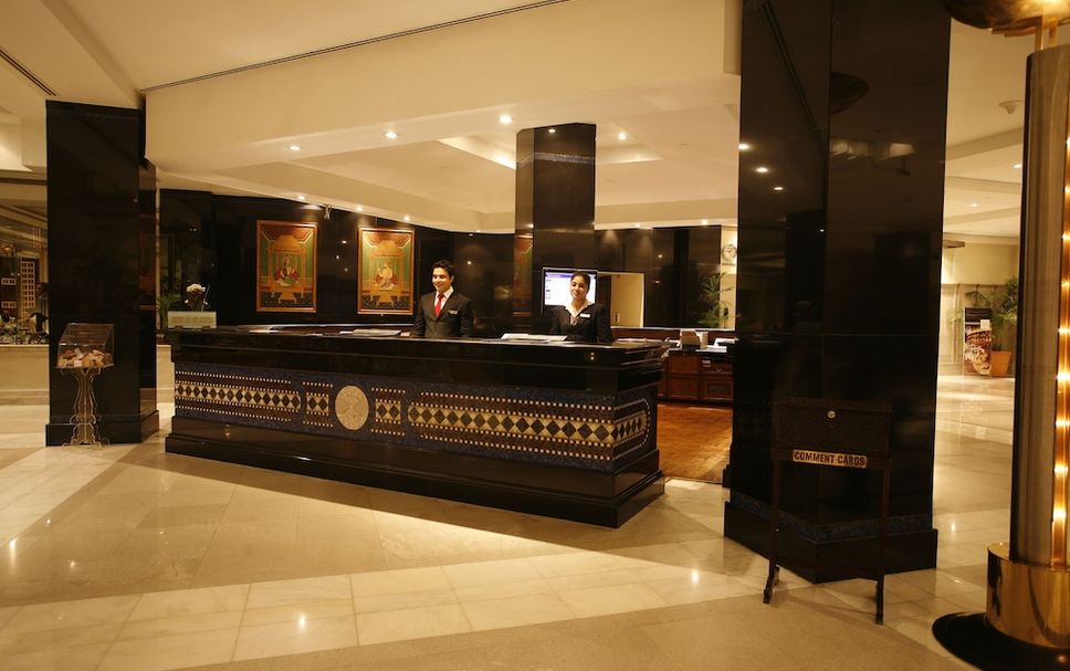 프론트 데스크 사진