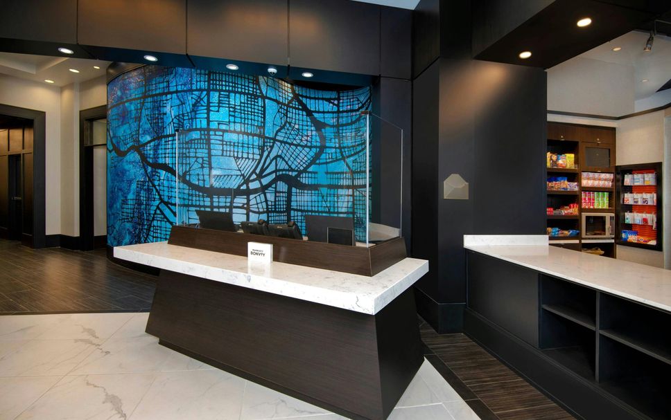 프론트 데스크 사진