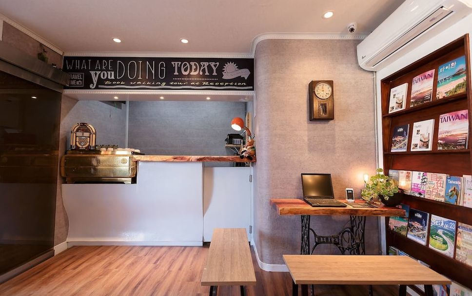 프론트 데스크 사진