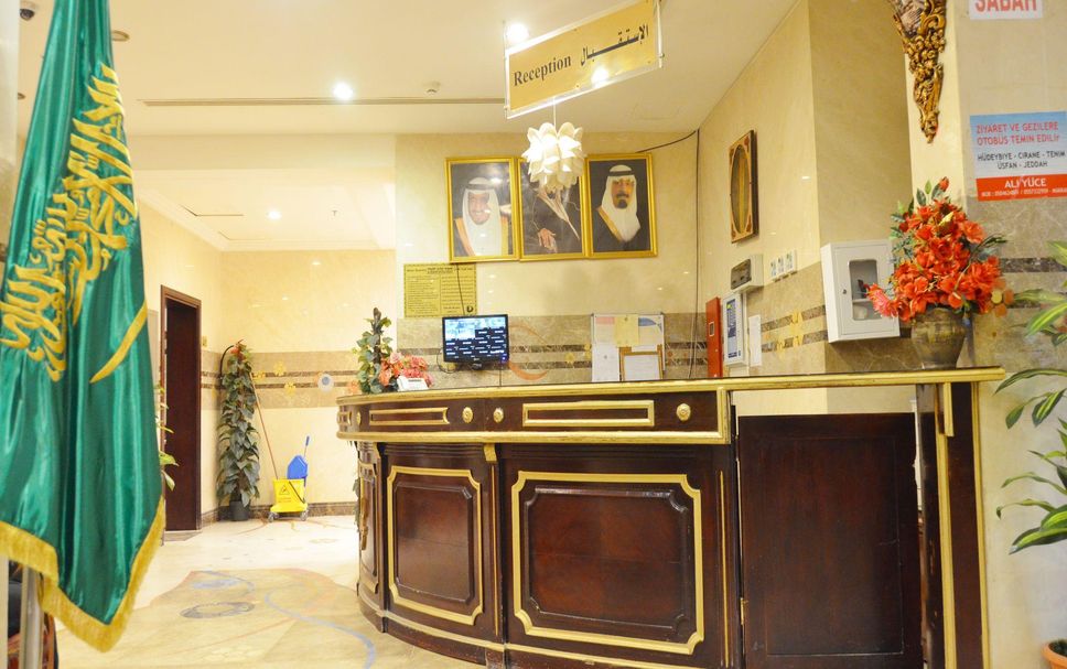 프론트 데스크 사진