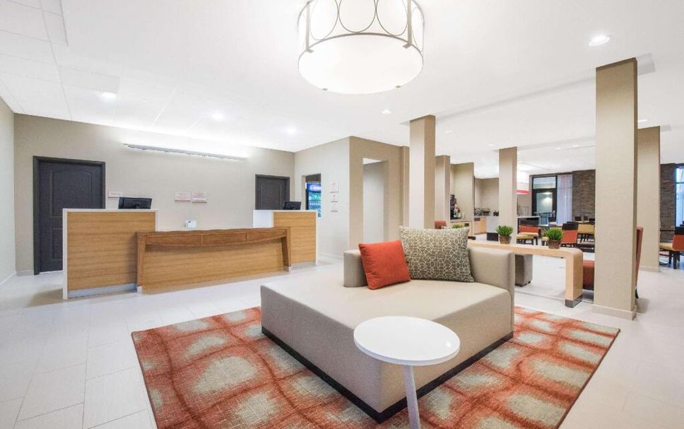 프론트 데스크 사진