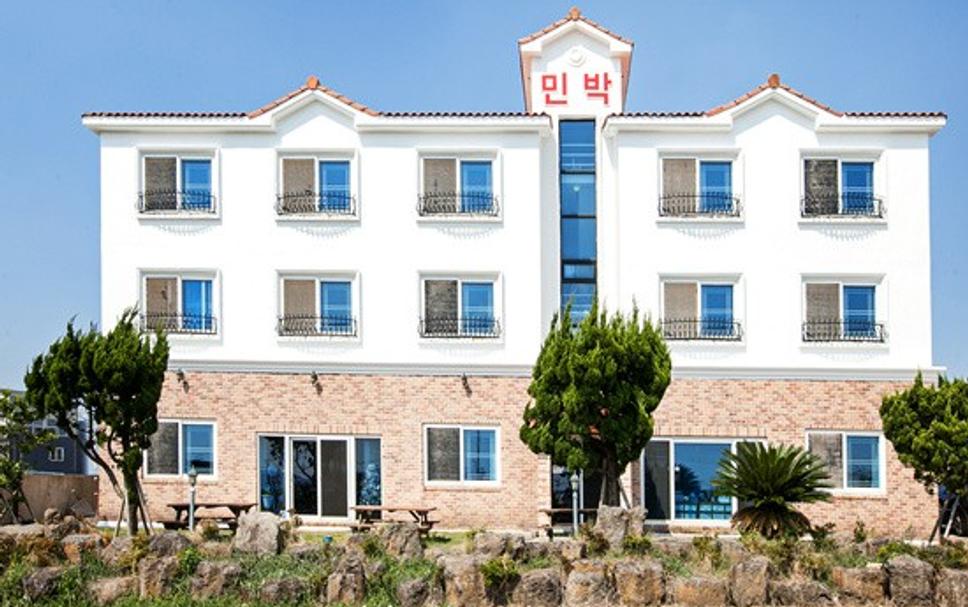 푸르미르펜션, 서귀포시 | 호텔스컴바인 (Purmir Pension)