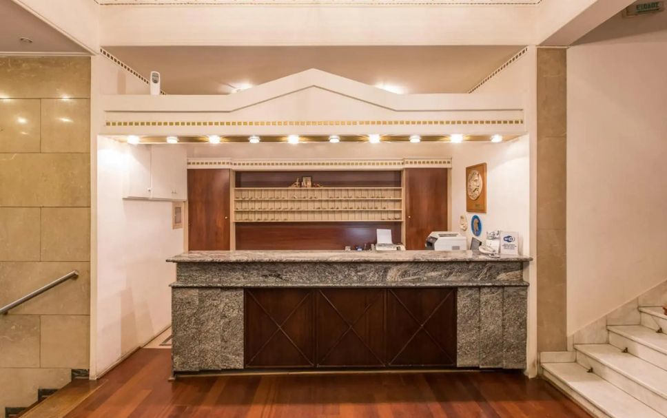 프론트 데스크 사진