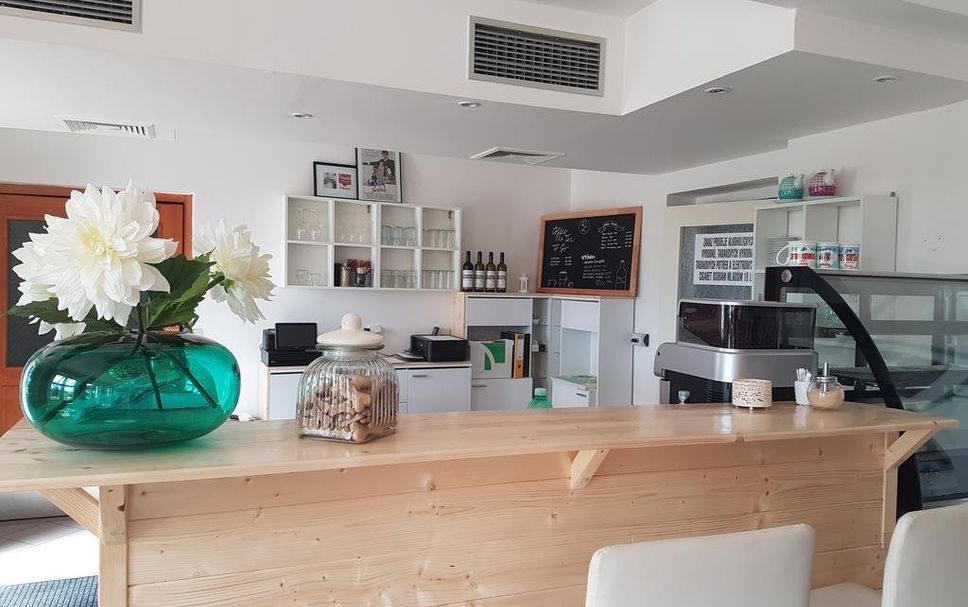 프론트 데스크 사진