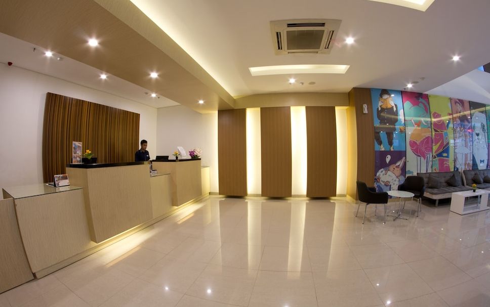 프론트 데스크 사진