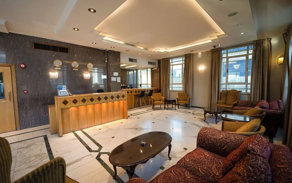 프론트 데스크 사진