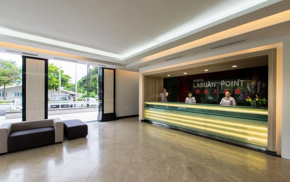 프론트 데스크 사진