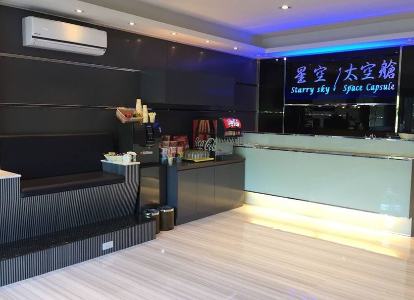 프론트 데스크 사진