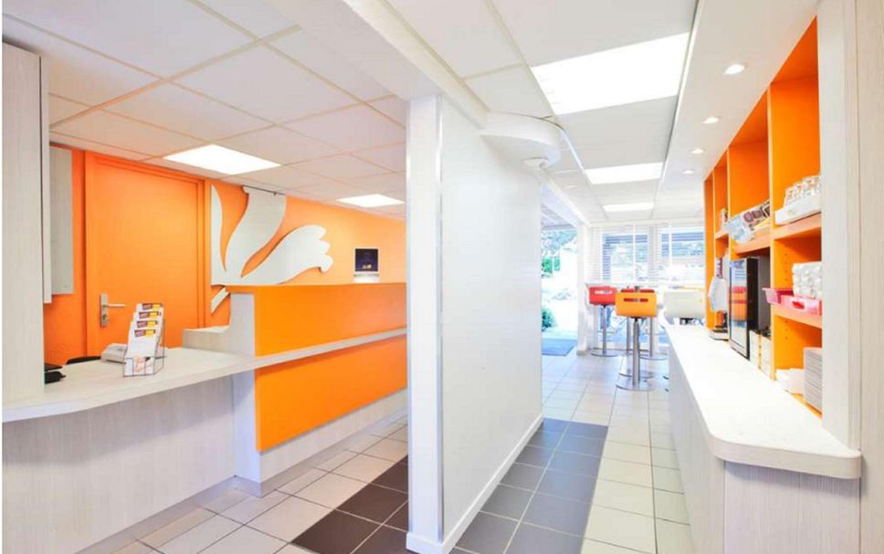 프론트 데스크 사진