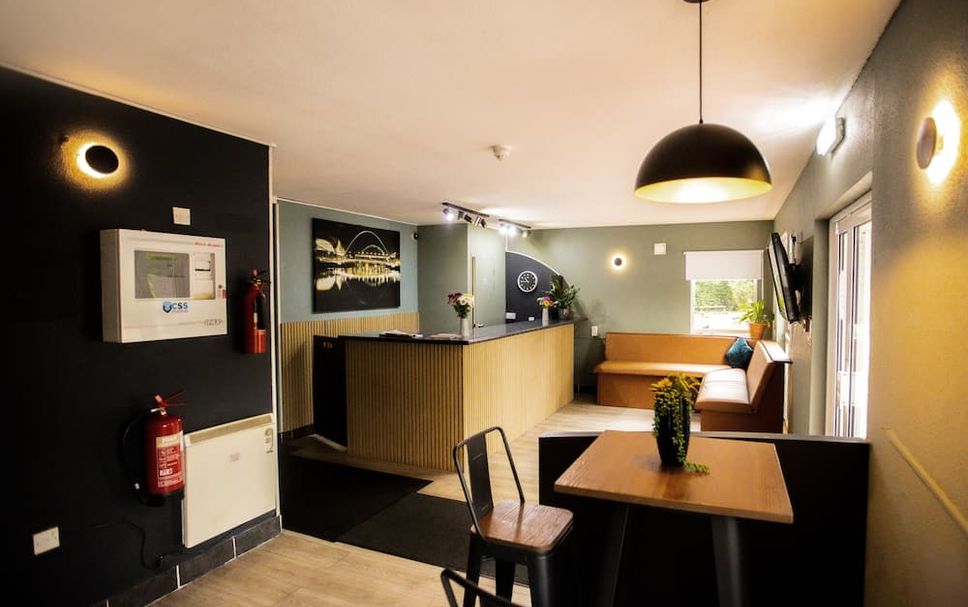 프론트 데스크 사진