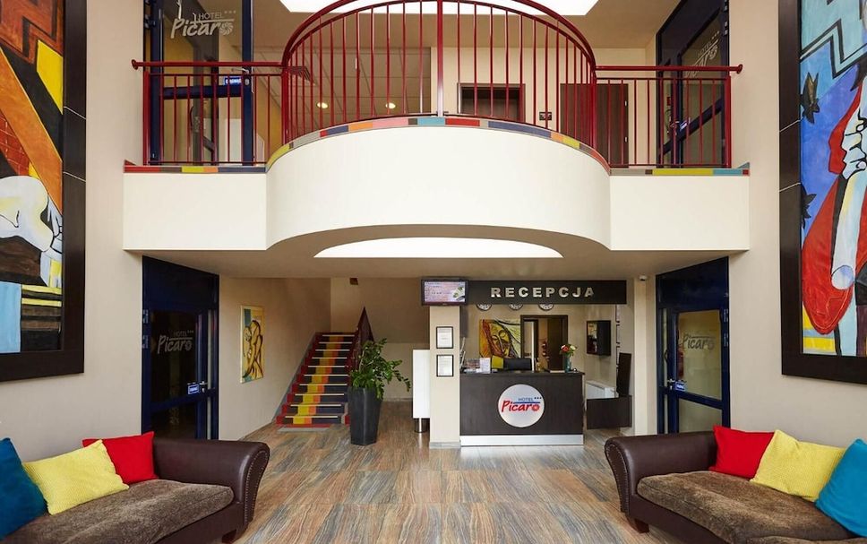 프론트 데스크 사진