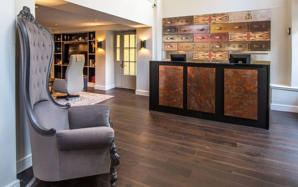 프론트 데스크 사진