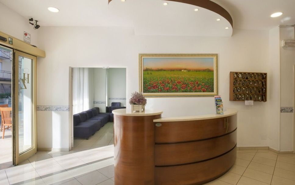 프론트 데스크 사진