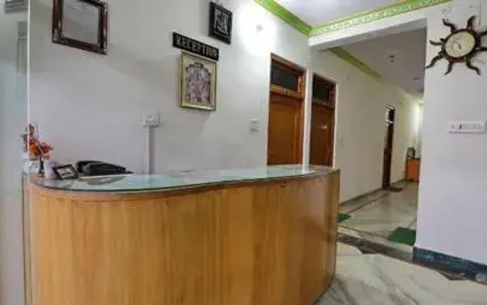 프론트 데스크 사진