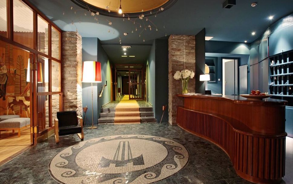 프론트 데스크 사진