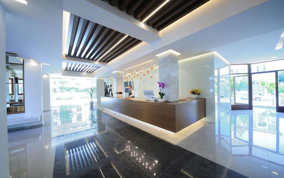 프론트 데스크 사진