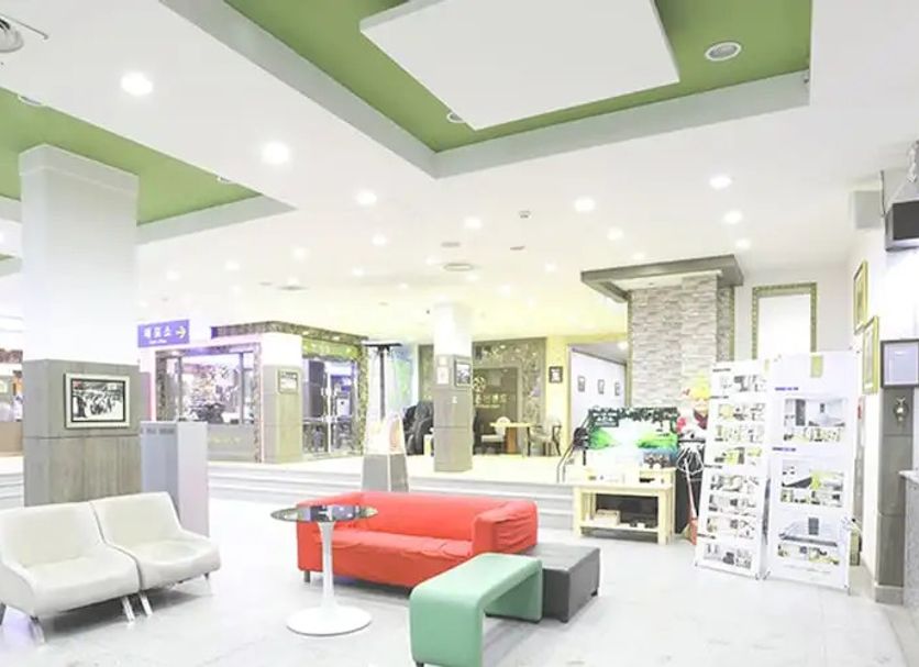 로비 사진