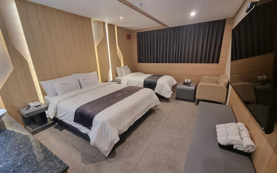 진주 여우비 호텔, 진주 | 호텔스컴바인 (Yeoubi Hotel)