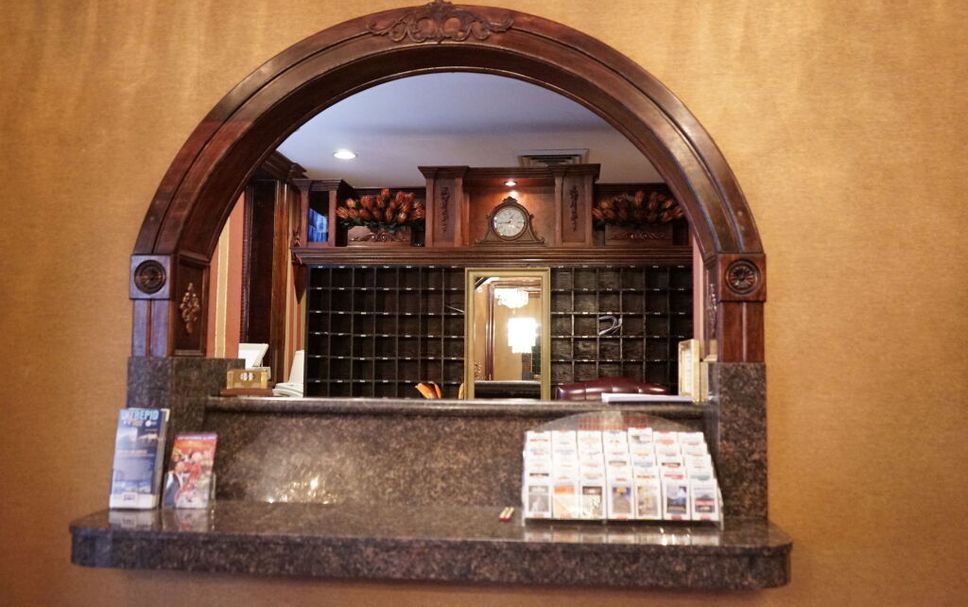 프론트 데스크 사진