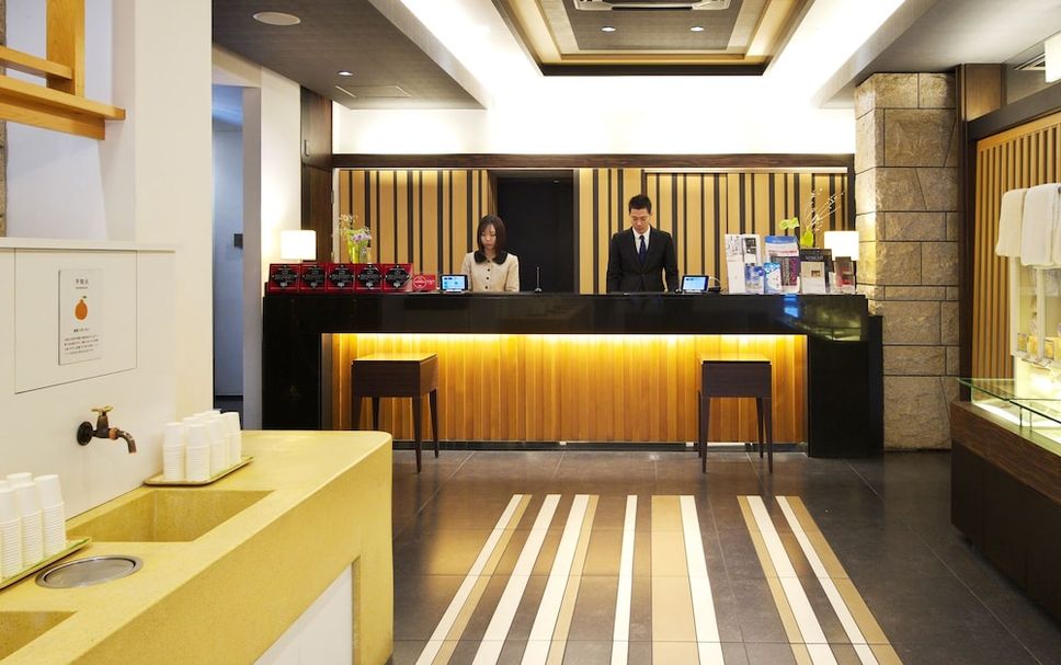 프론트 데스크 사진