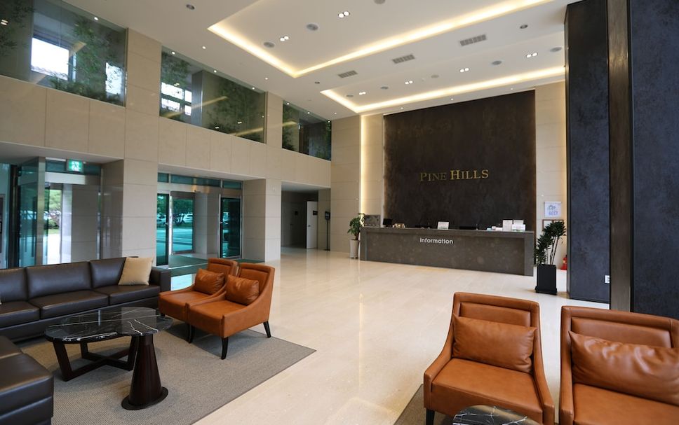 프론트 데스크 사진