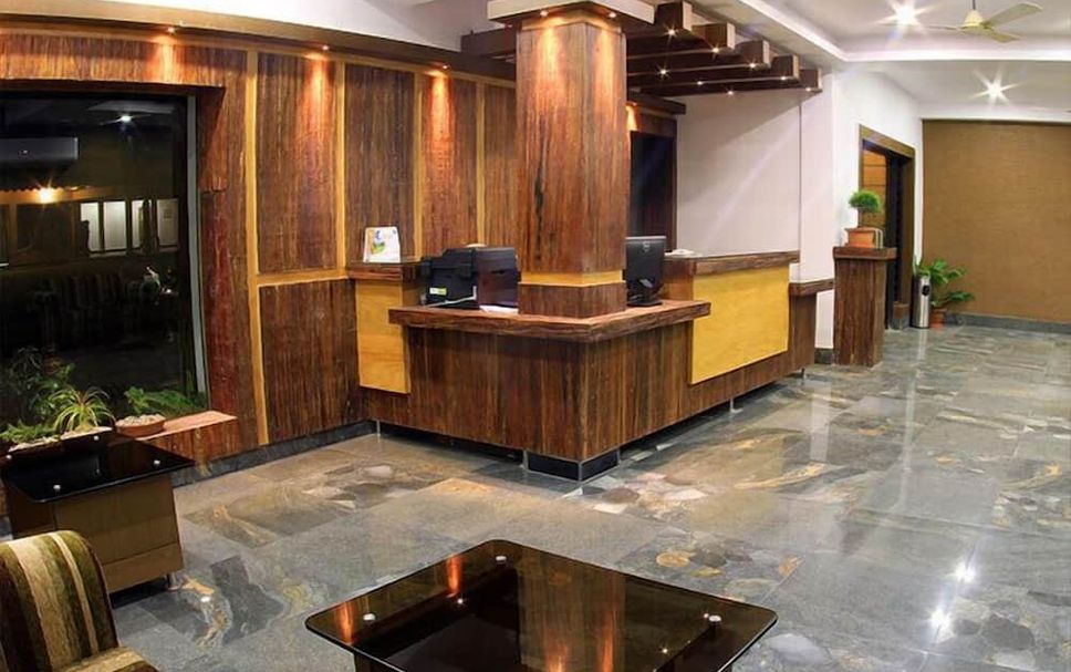 프론트 데스크 사진