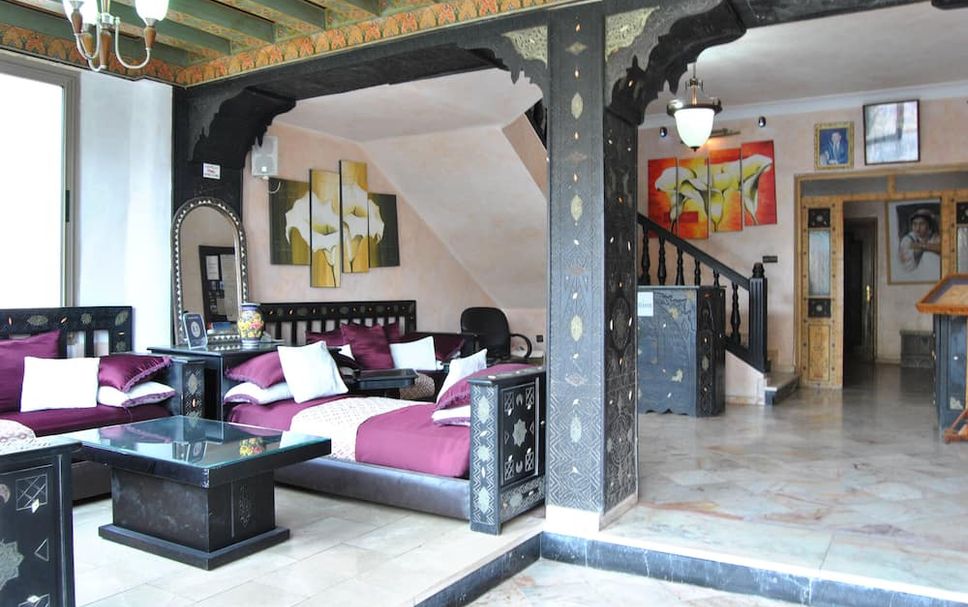 프론트 데스크 사진