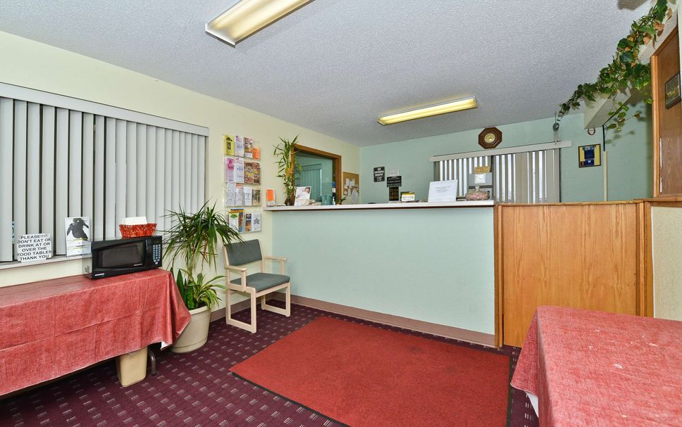 프론트 데스크 사진