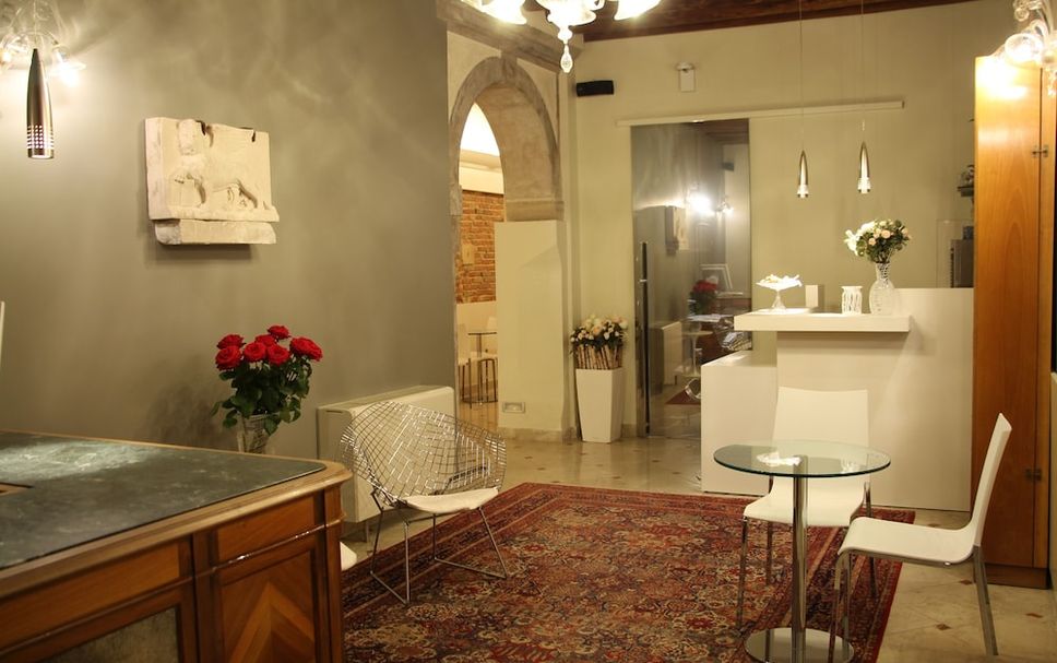 프론트 데스크 사진