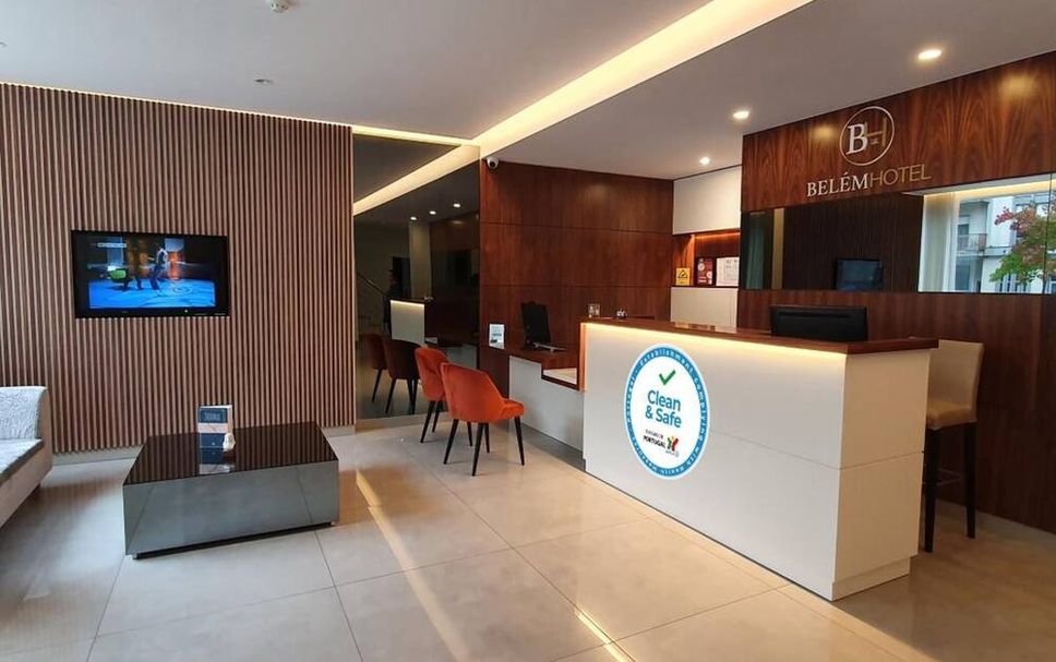 프론트 데스크 사진