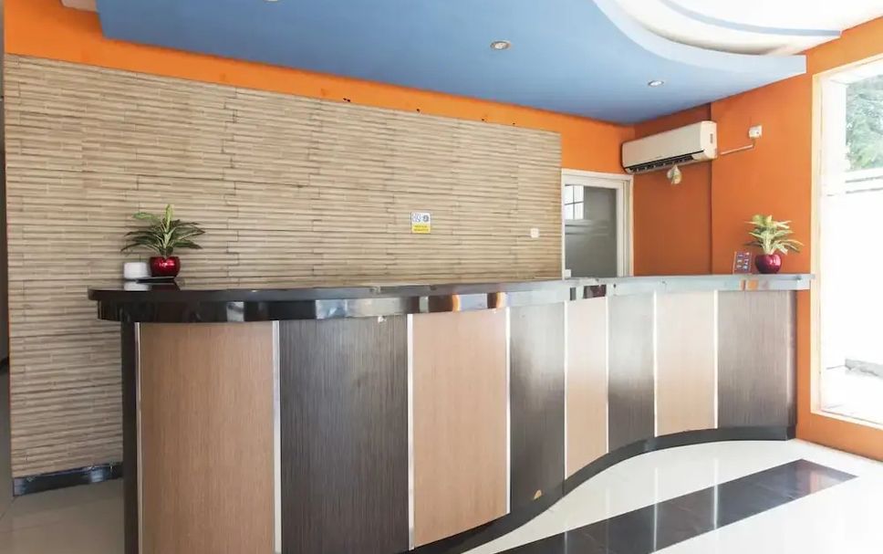 프론트 데스크 사진