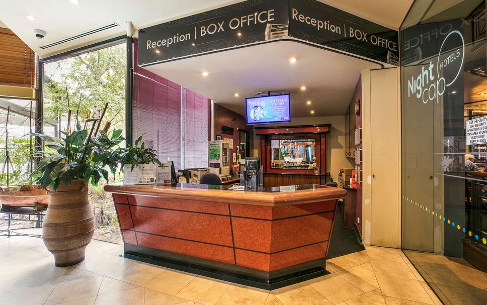 프론트 데스크 사진