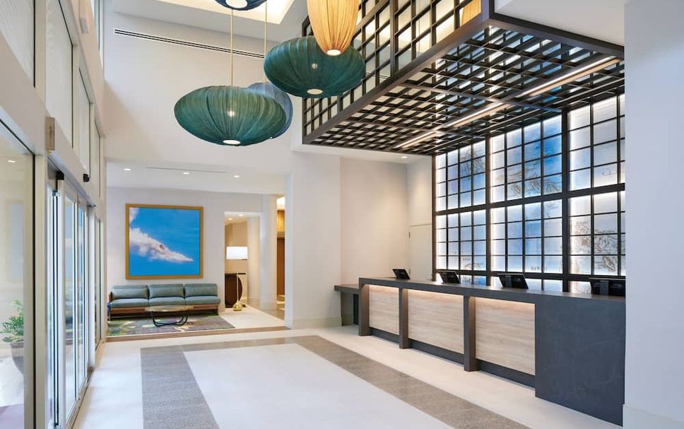 프론트 데스크 사진