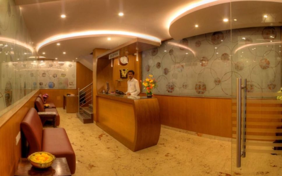 프론트 데스크 사진