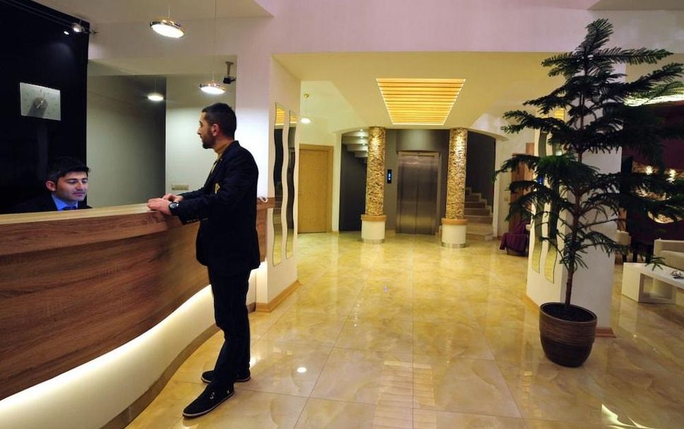 프론트 데스크 사진