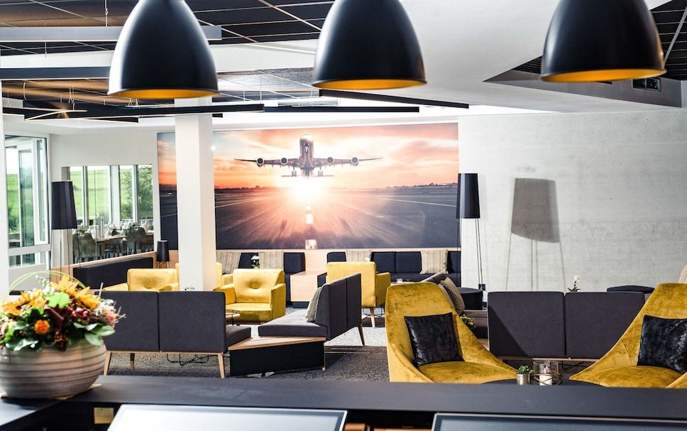 프론트 데스크 사진