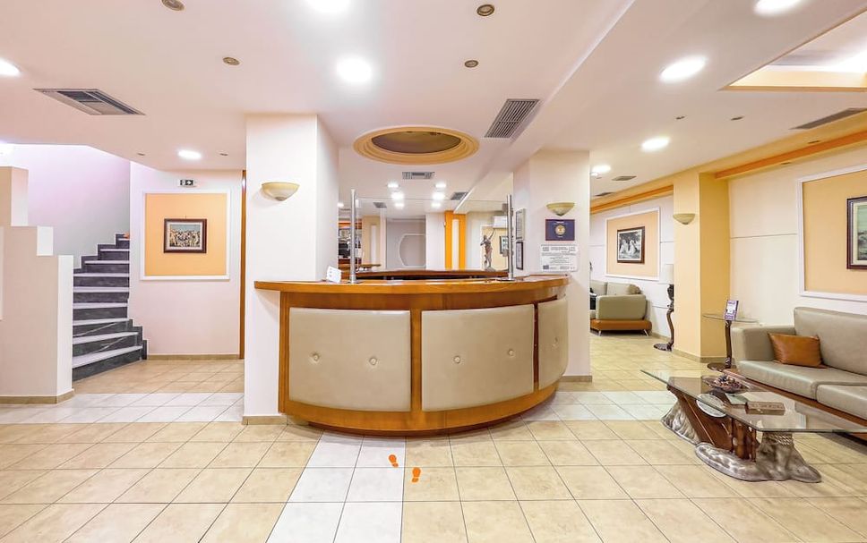 프론트 데스크 사진