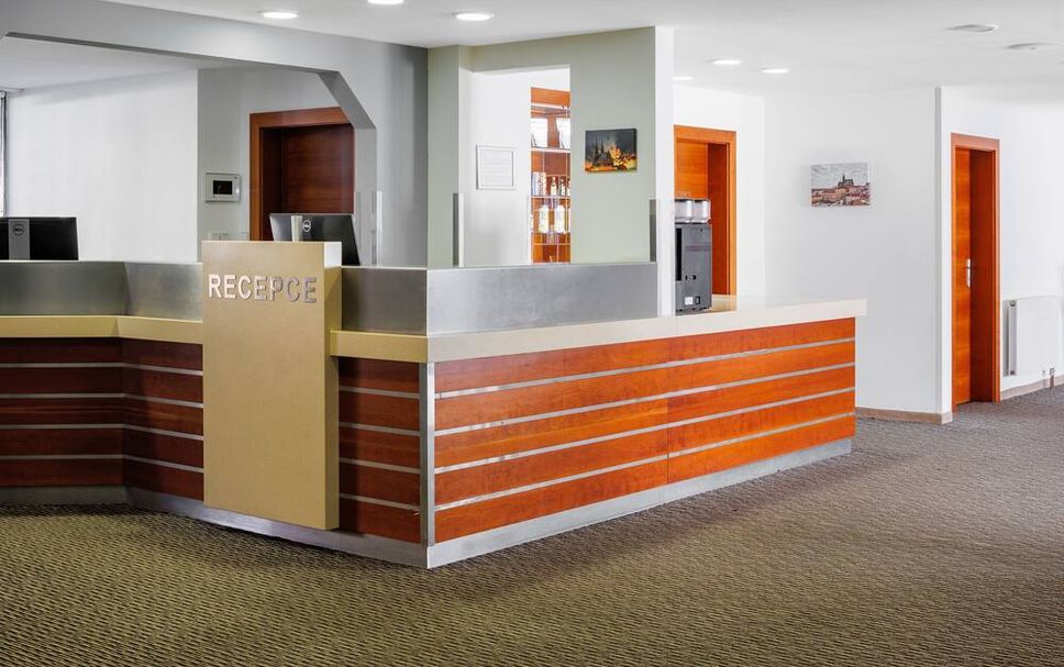 프론트 데스크 사진