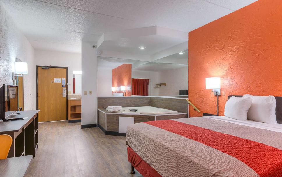 모텔 6 브리지뷰, 브리지뷰 | 호텔스컴바인 (Motel 6 Bridgeview)